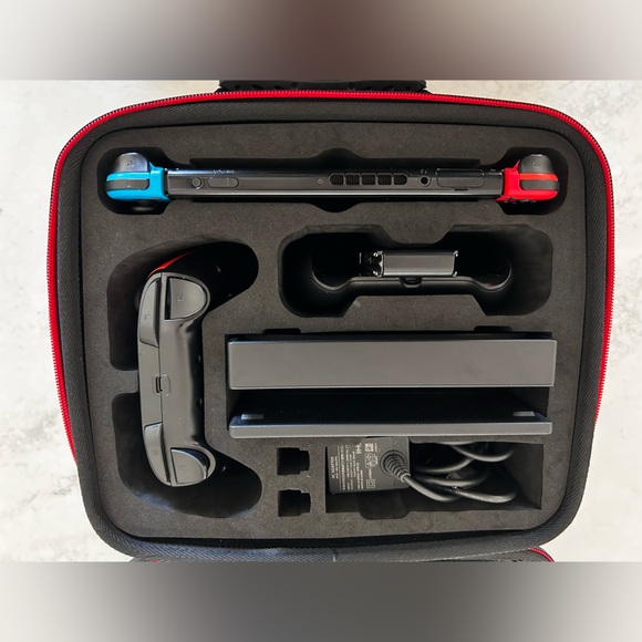 Nintendo Switch - Hardshell Case - Pro-controller - dock - Picture 2 of 13